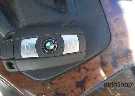 2008 BMW 328Xi из США, поврежденный, VIN WBAVC93548K042645